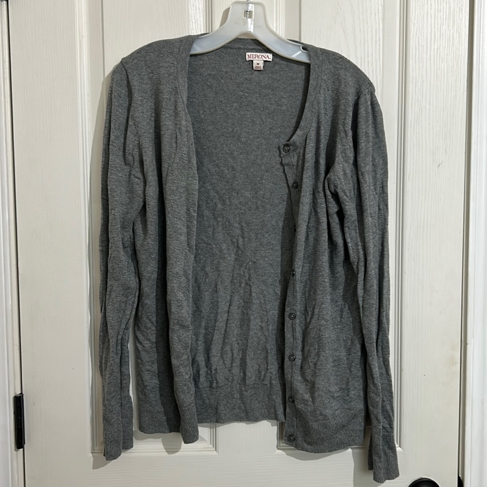Grey America Women’s Cardigan Size M